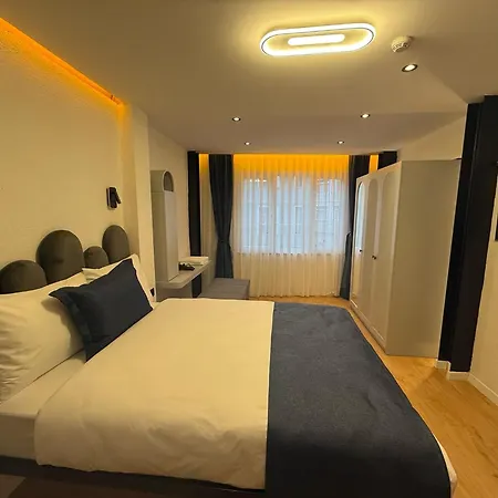 Nest Ortakoey Homestay *